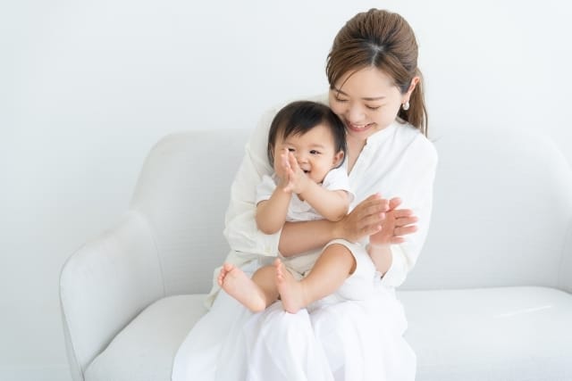 赤ちゃん　お母さん