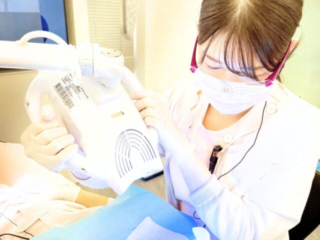 きらら歯科 スタッフ 歯科衛生士 會田さん ホワイトニングライト